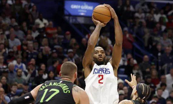 鲸鱼直播在线观看免费-16战14胜！攻防拿捏鹈鹕 快艇已是冠军最大热门？