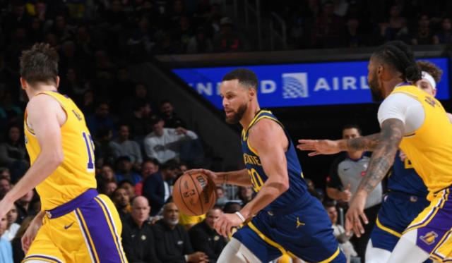 鲸鱼体育-10战8胜！勇士后程发力复苏：永远别低估库里