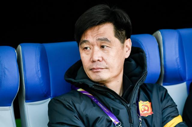 鲸鱼直播nba-国足新名单正式公布 李霄鹏招52名球员+15名教练