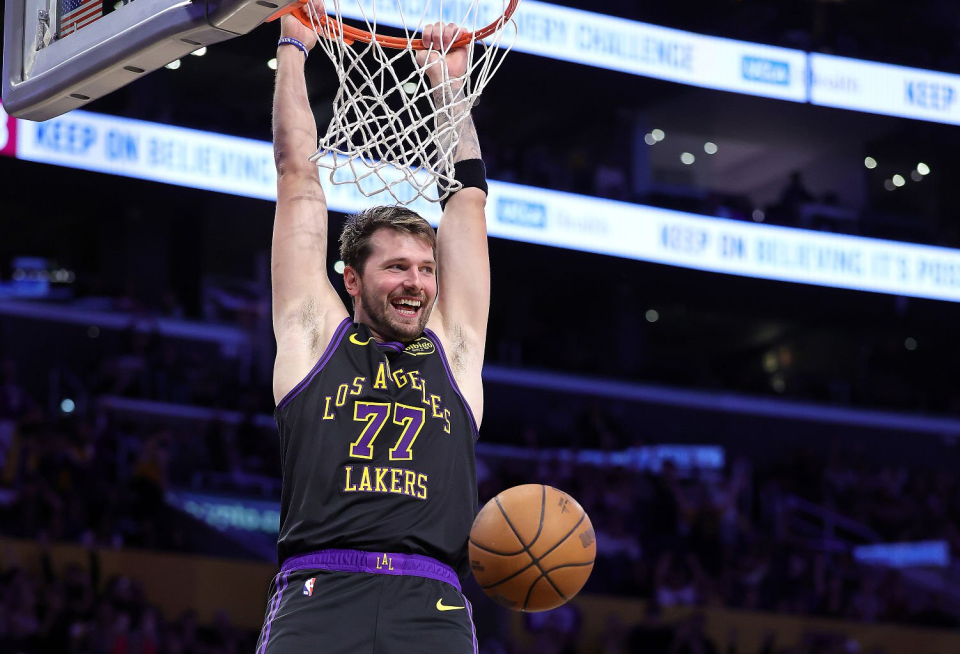 鲸鱼直播nba-东契奇回应MVP呼声：我不会为自己拉票 但我觉得我打得挺不错